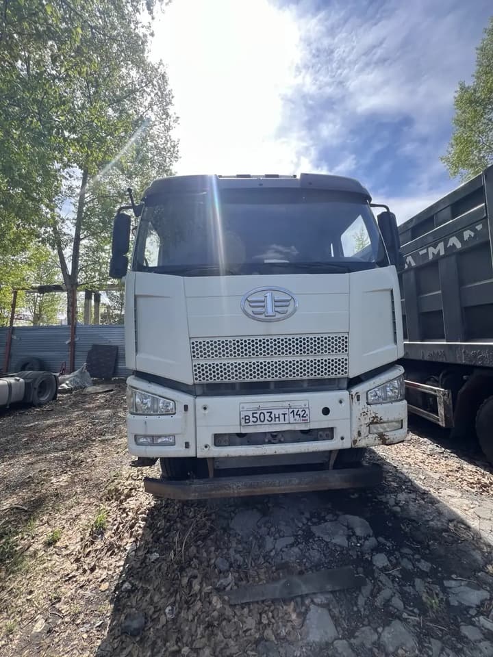 Специализированный, автомобиль - самосвал FAW J6