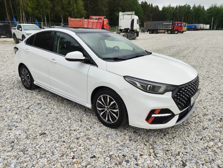 Omoda S5