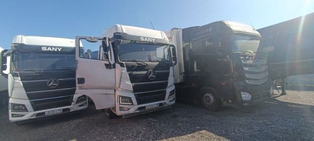 Тягач седельный SANY D495MS